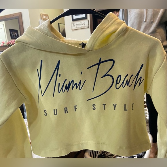 Miami Beach Surf shop Girls size large crop sweatshirt with hood - Picture 5 of 10